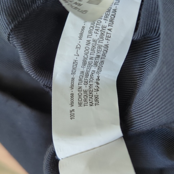 Zara Buttoned Front Crop Top - Picture 14 of 16